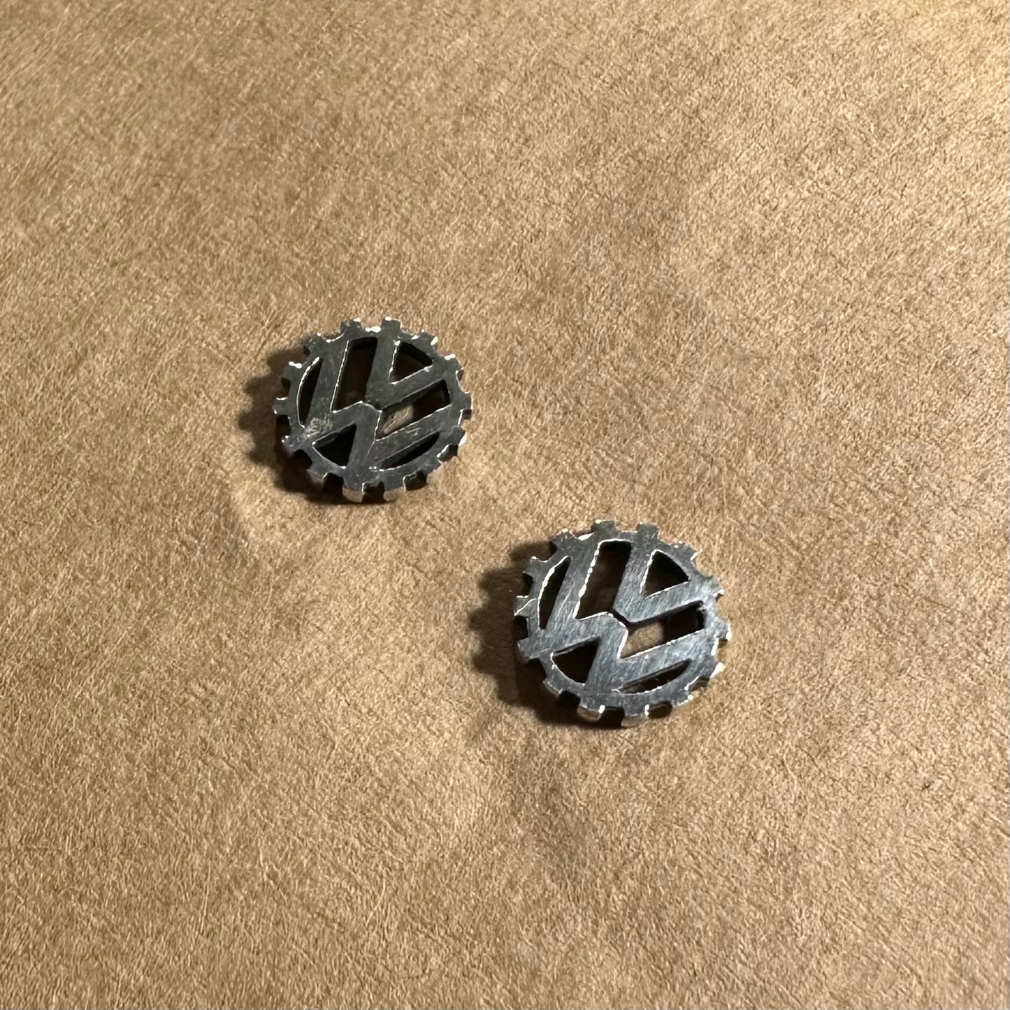 Pendientes con logo antiguo de VW