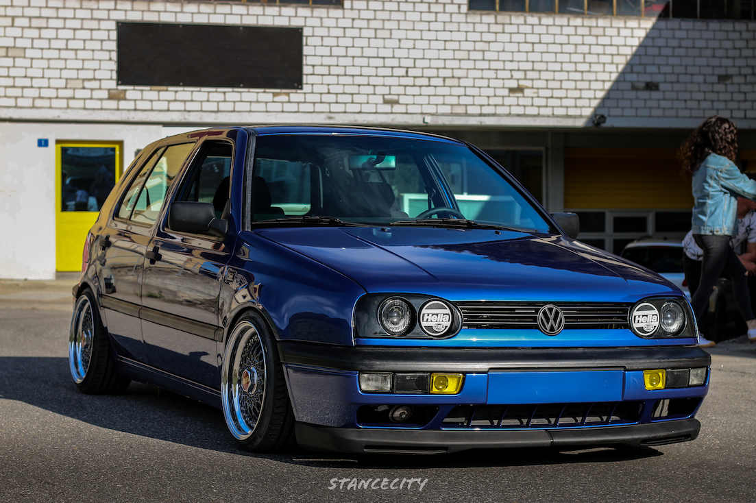 RARE Hella Tapas de cubiertas de faros redondos dobles VW GOLF MK3 GTI 16V VR6