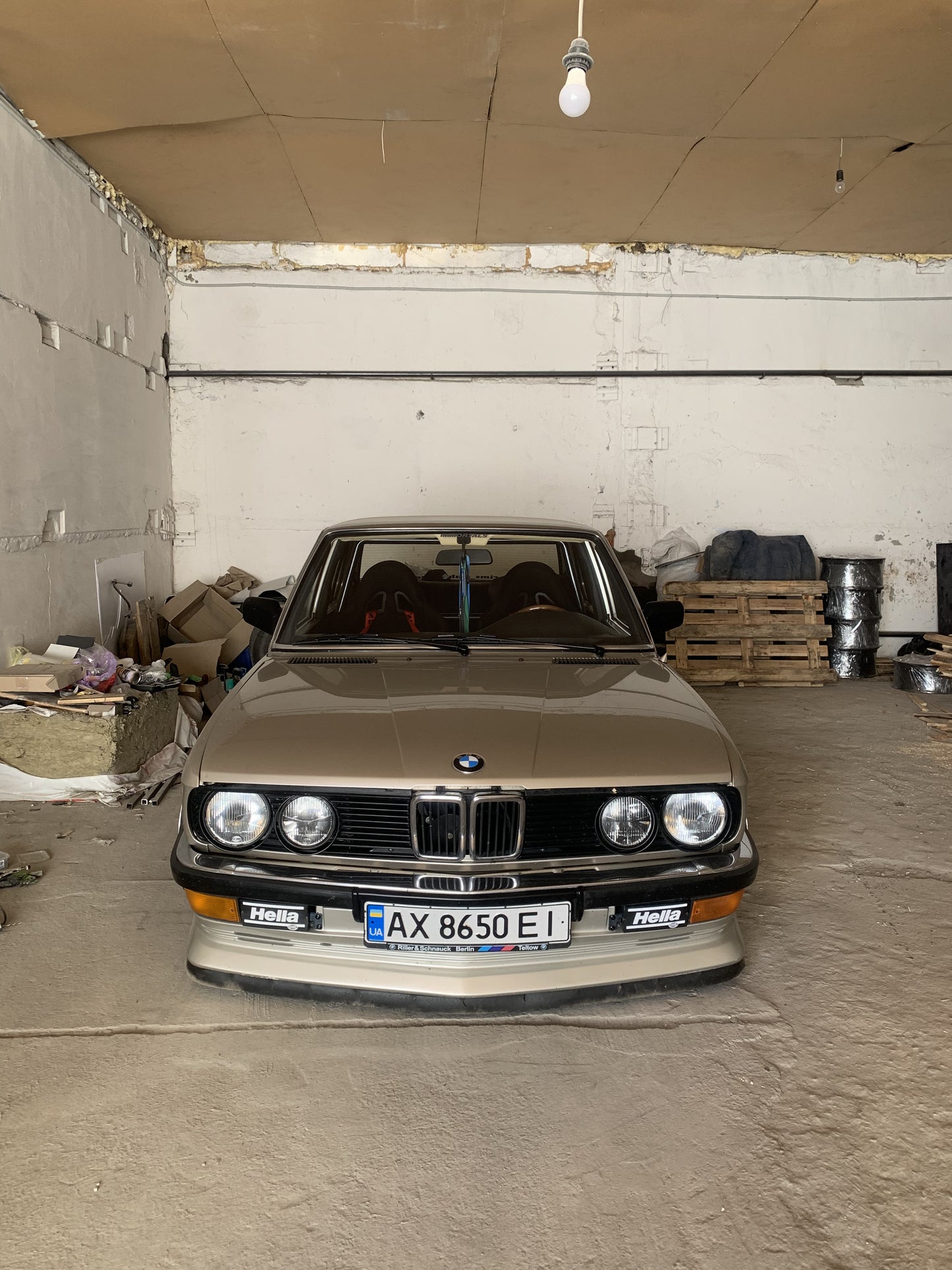 SELTENE frühe schwarze Nebelscheinwerfer-Abdeckungen im Hella-Stil für BMW E30 E28