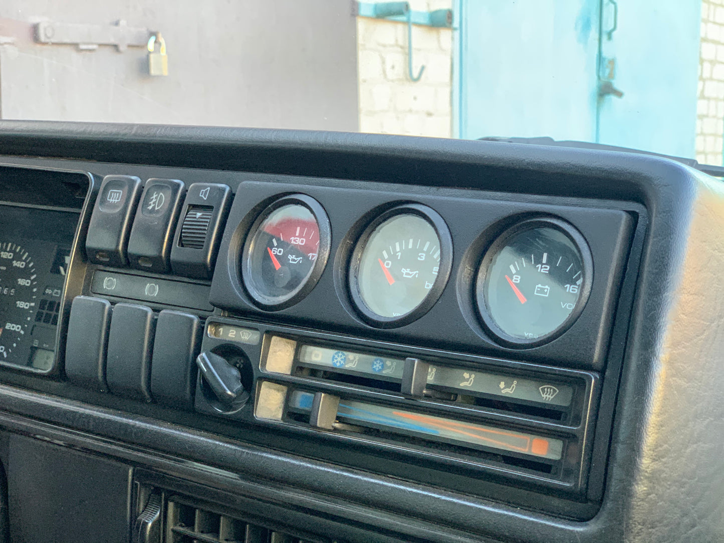 Panel indicador VDO 52mm para ranura de radio VW GOLF MK2 JETTA GTI 16V G60