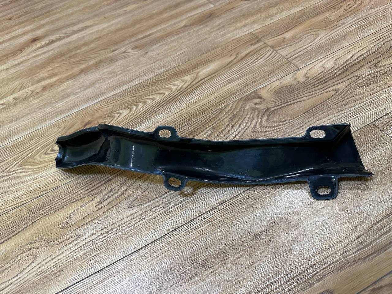 Cubierta protectora de líneas de combustible BMW E30